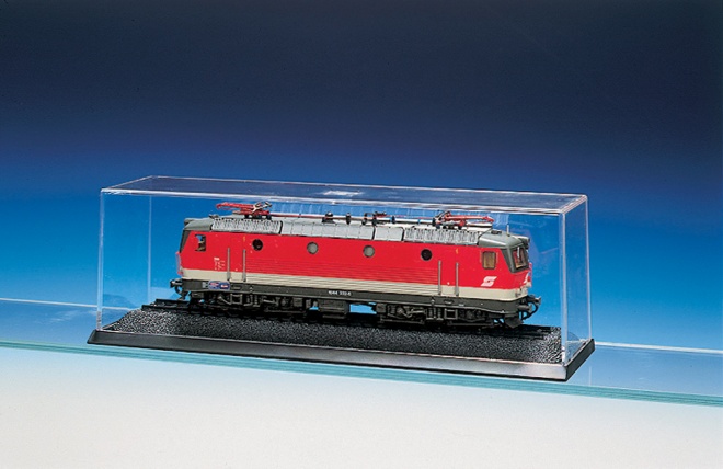 Display case<br /><a href='images/pictures/Roco/Roco-40025.jpg' target='_blank'>Full size image</a>